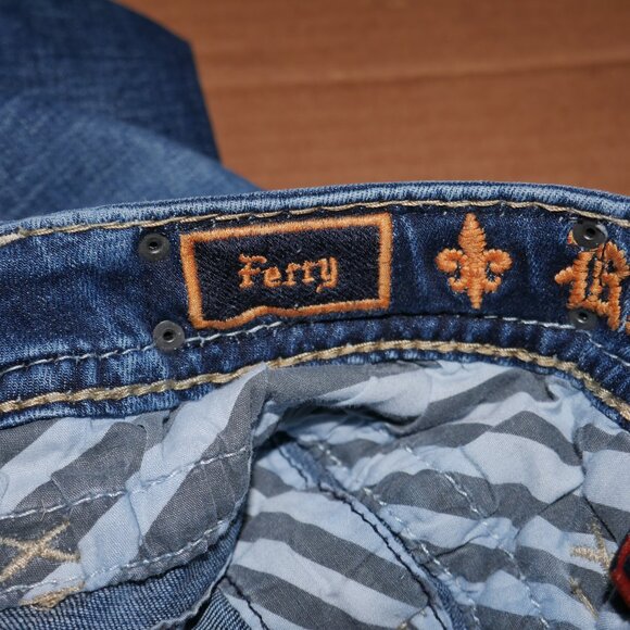 Rock Revival Jeans Women’s 28/8 Ferry Easy Boot Bling Butt Western Blue Jeans - Picture 12 of 12